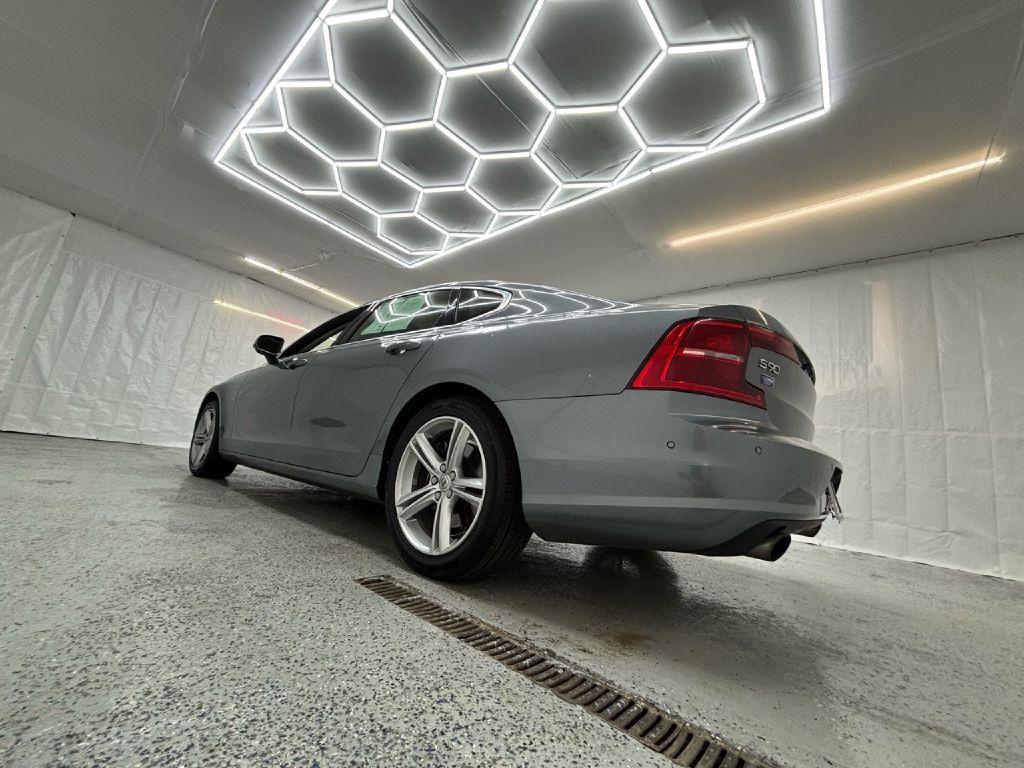 2018 Volvo S90 Image 11