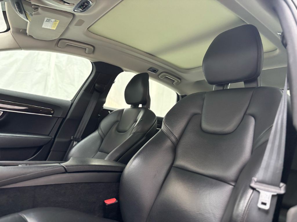 2018 Volvo S90 Image 13