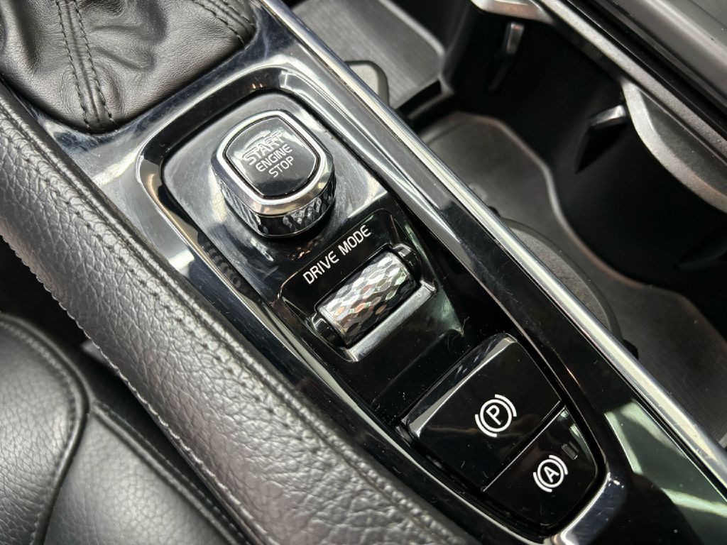 2018 Volvo S90 Image 26