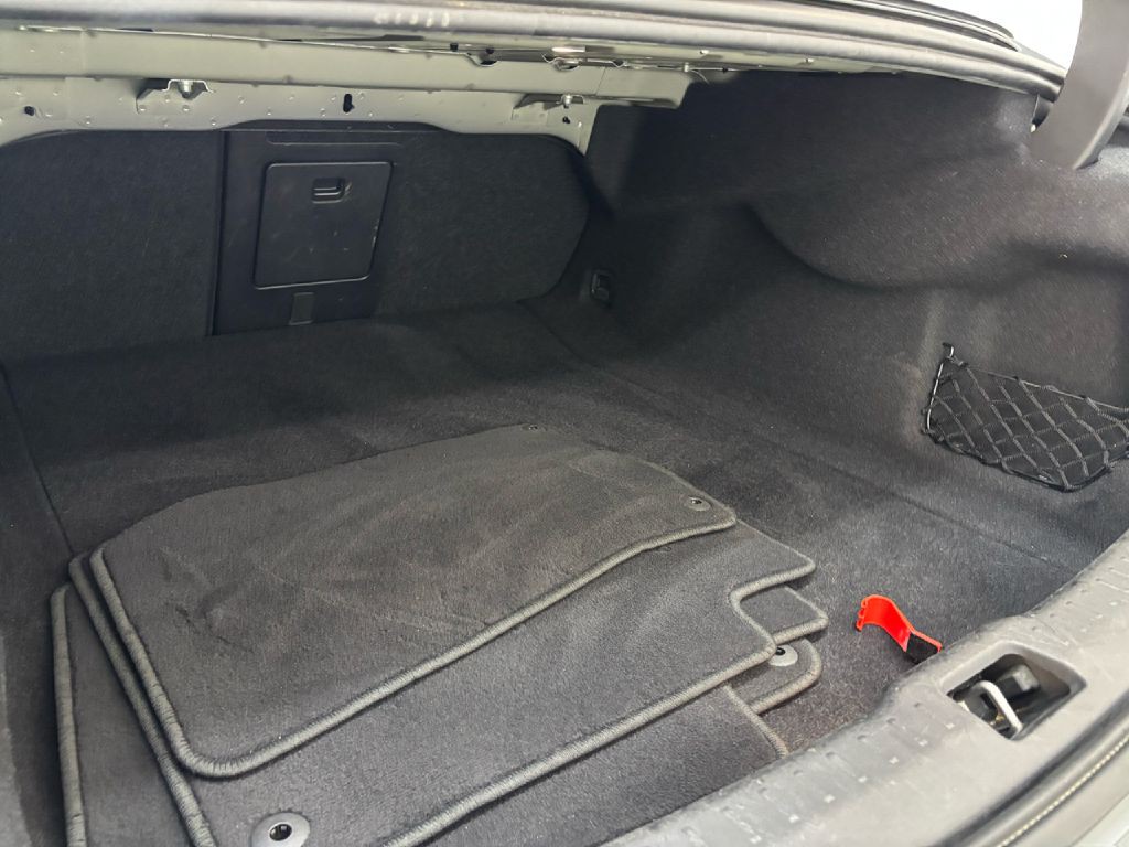 2018 Volvo S90 Image 32
