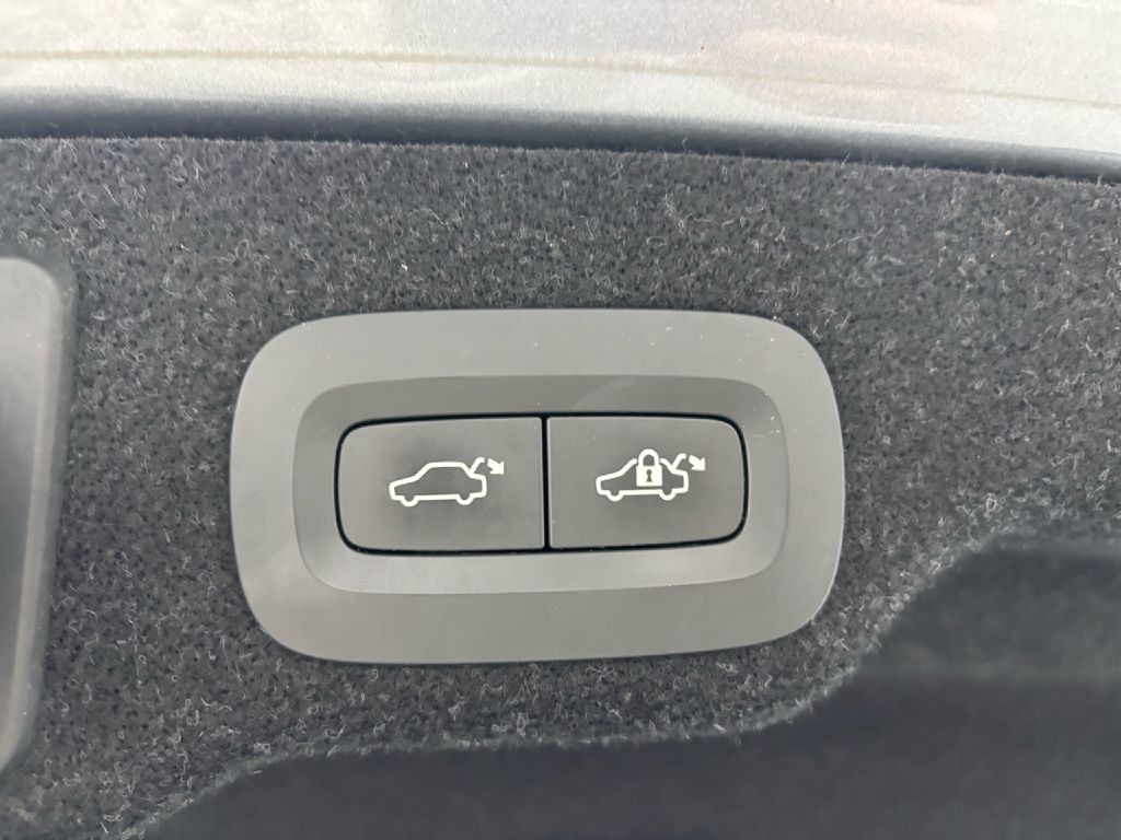 2018 Volvo S90 Image 34
