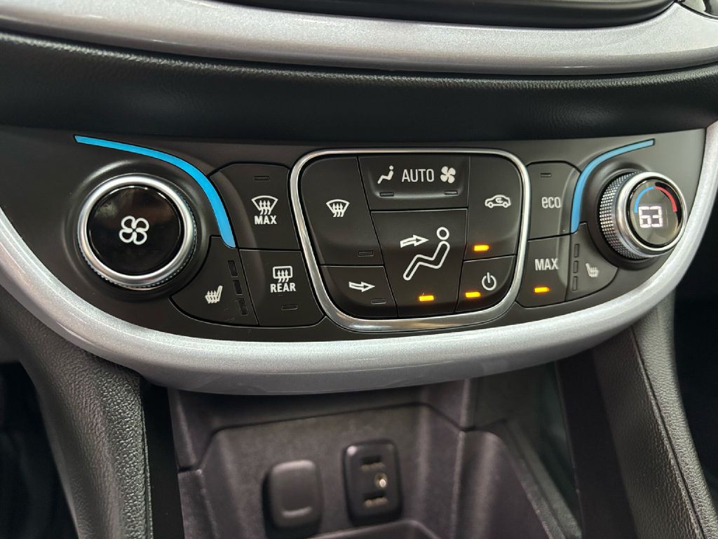 2017 Chevrolet Volt Image 26