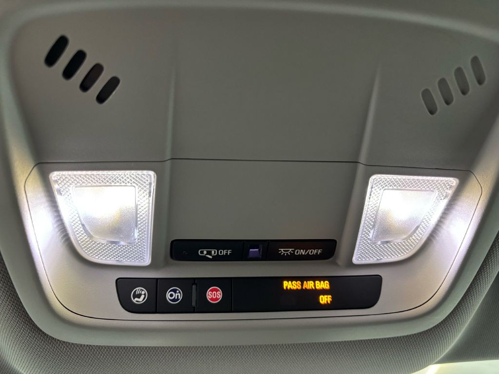 2017 Chevrolet Volt Image 29