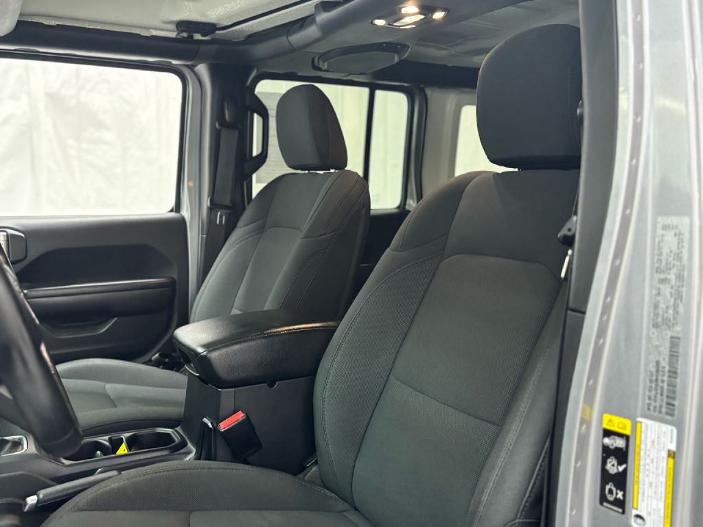 2021 Jeep Wrangler Unlimited Image 17