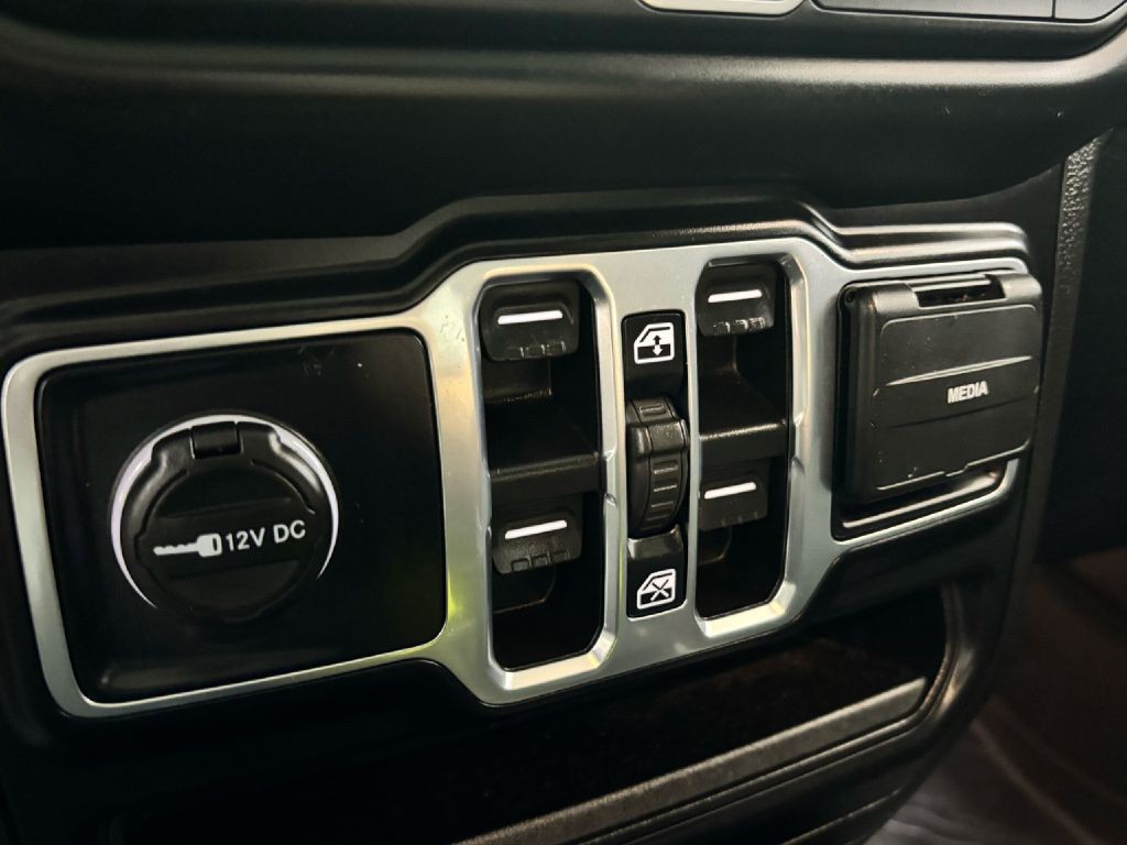 2021 Jeep Wrangler Unlimited Image 32