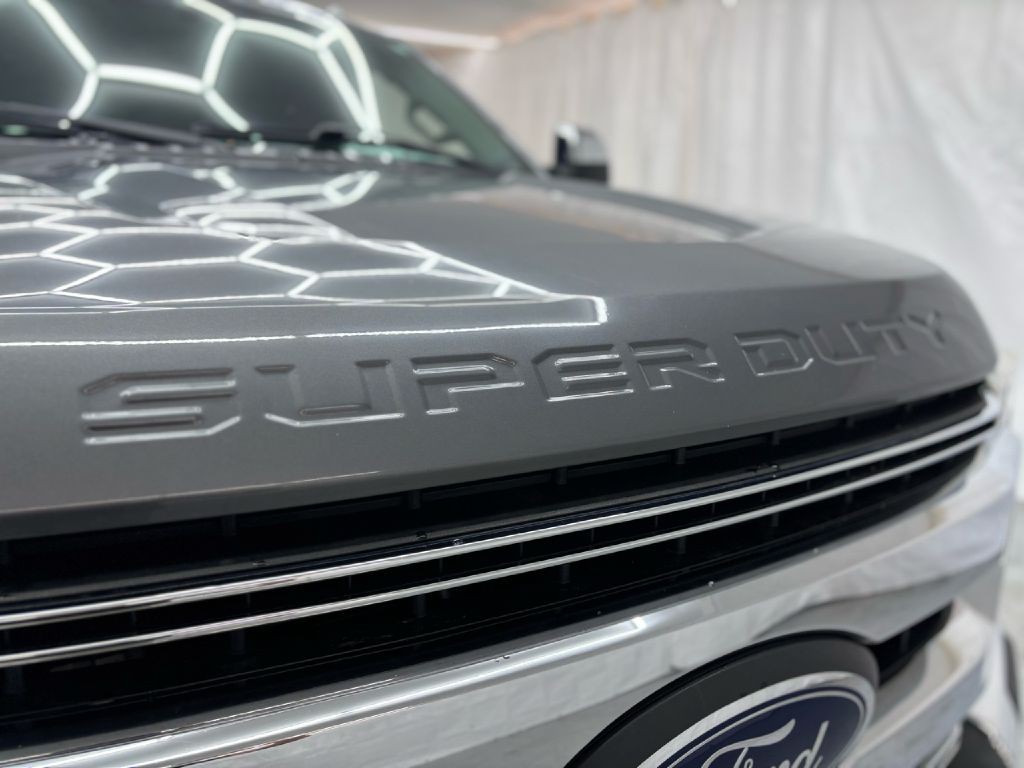 2022 Ford F-250 Image 12