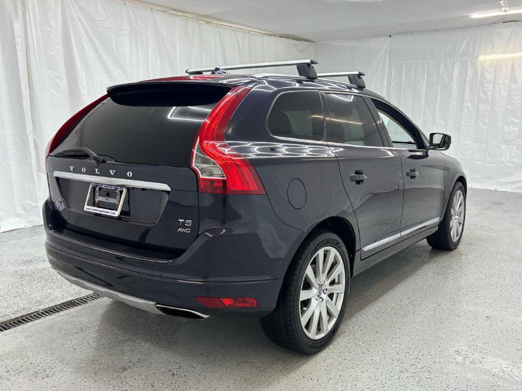 2017 Volvo XC60 Image 3