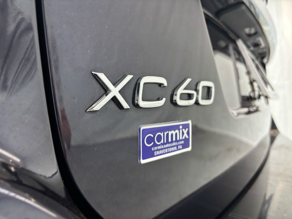 2017 Volvo XC60 Image 13