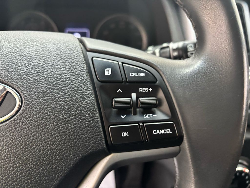 2016 Hyundai Tucson Image 17