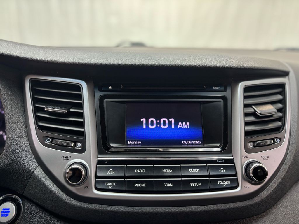 2016 Hyundai Tucson Image 19