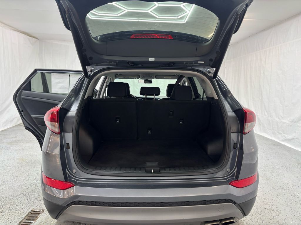 2016 Hyundai Tucson Image 26
