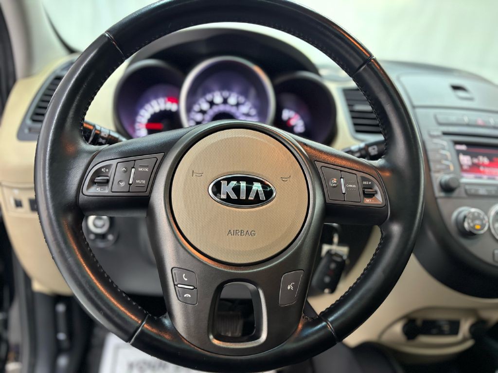 2013 Kia Soul Image 16