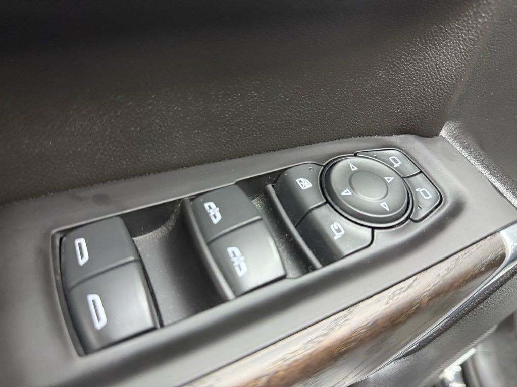 2019 GMC Sierra Image 10