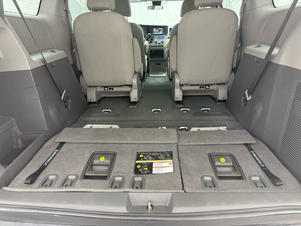 2020 Toyota Sienna Image 22