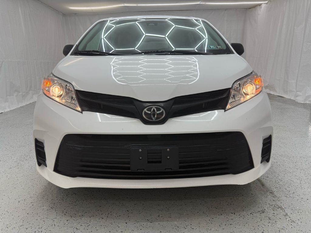 2020 Toyota Sienna Image 23