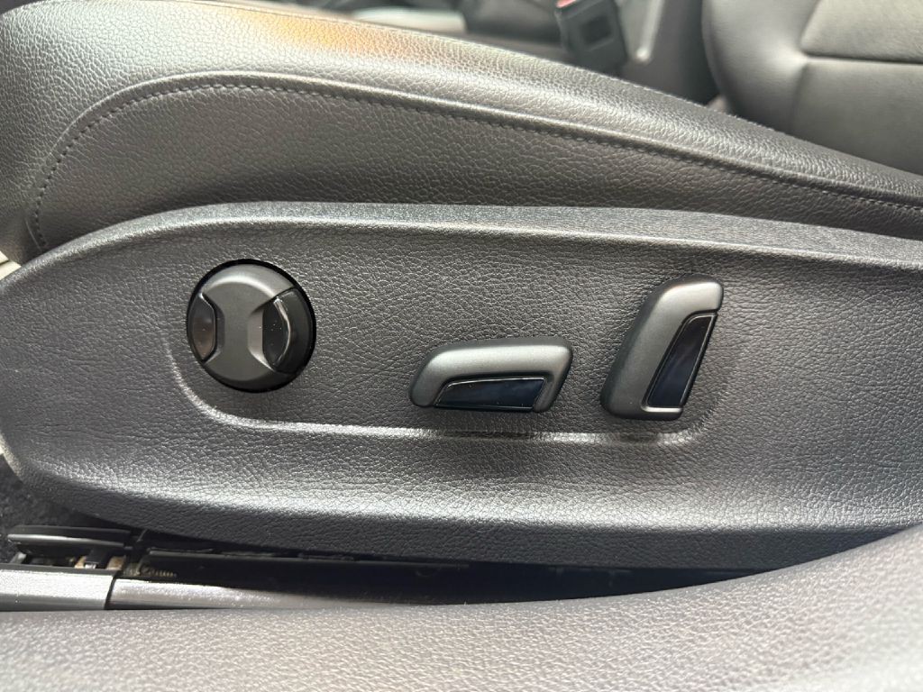 2017 Volkswagen Passat Image 10