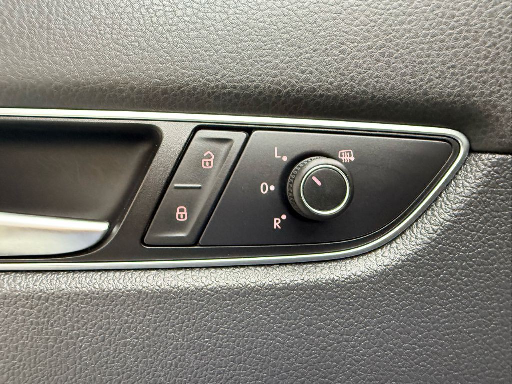 2017 Volkswagen Passat Image 13