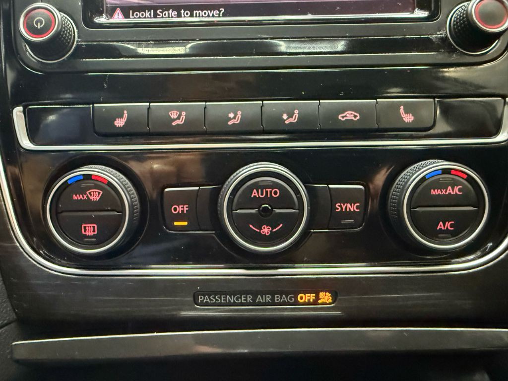 2017 Volkswagen Passat Image 21