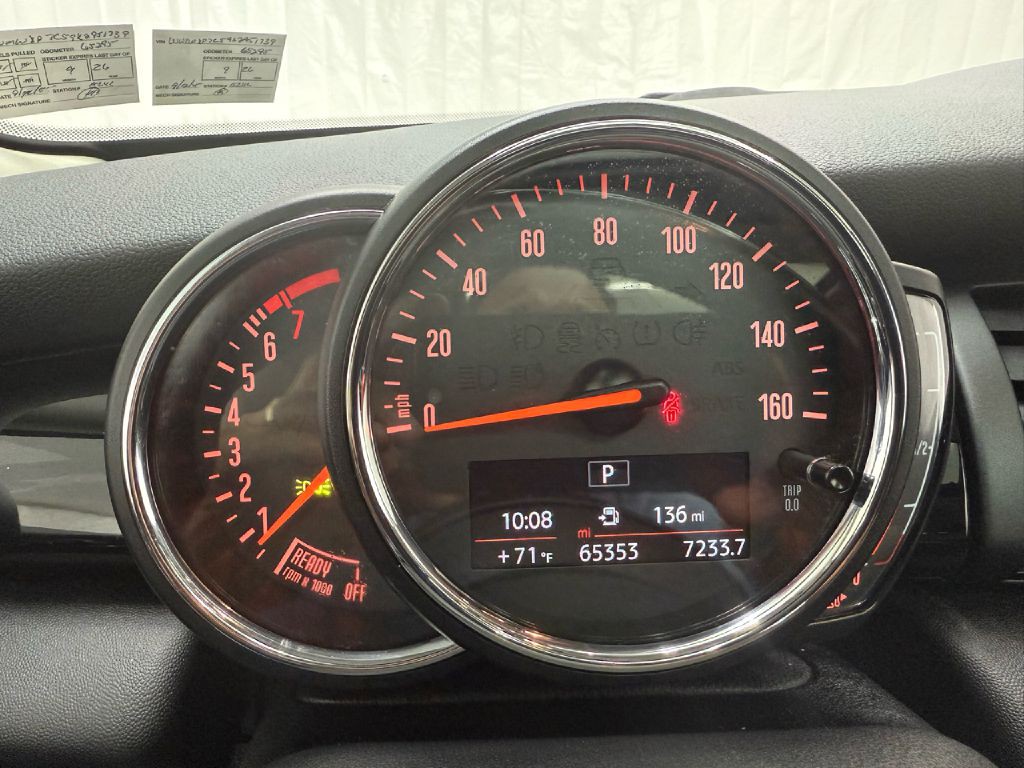 2019 MINI Cooper Image 13