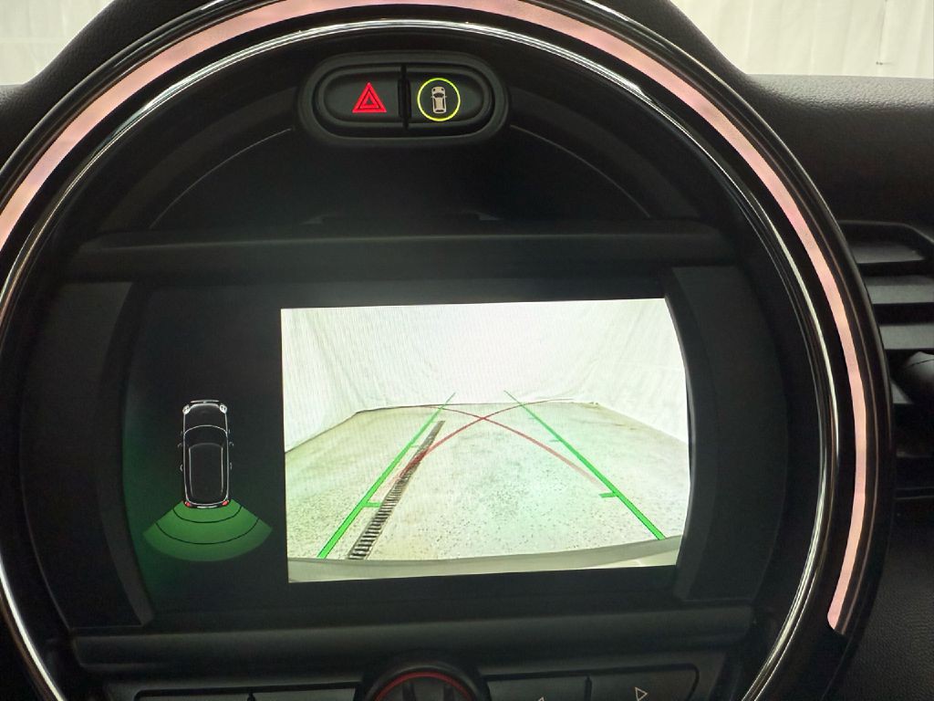 2019 MINI Cooper Image 18