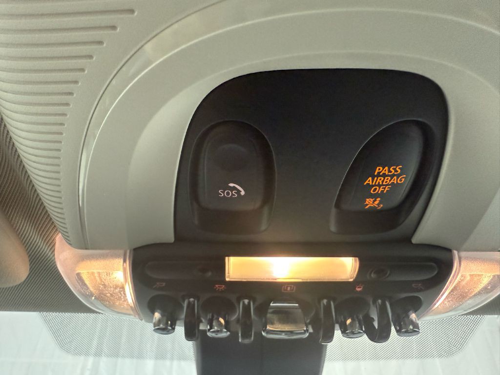 2019 MINI Cooper Image 23