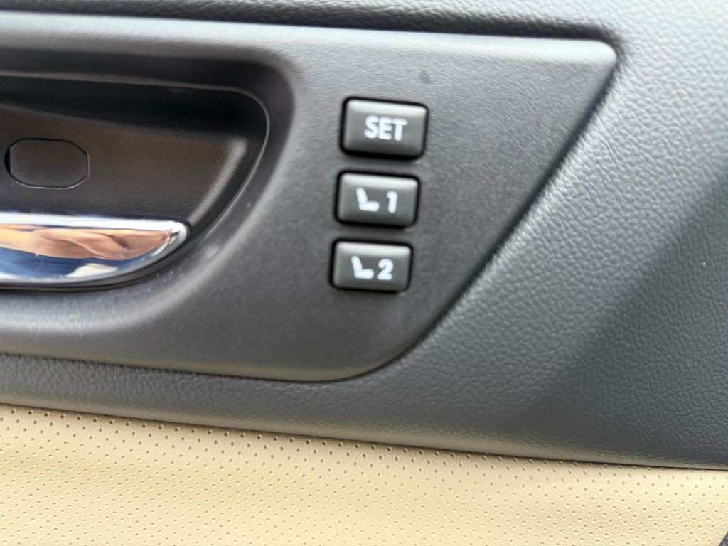 2015 Subaru Outback Image 13