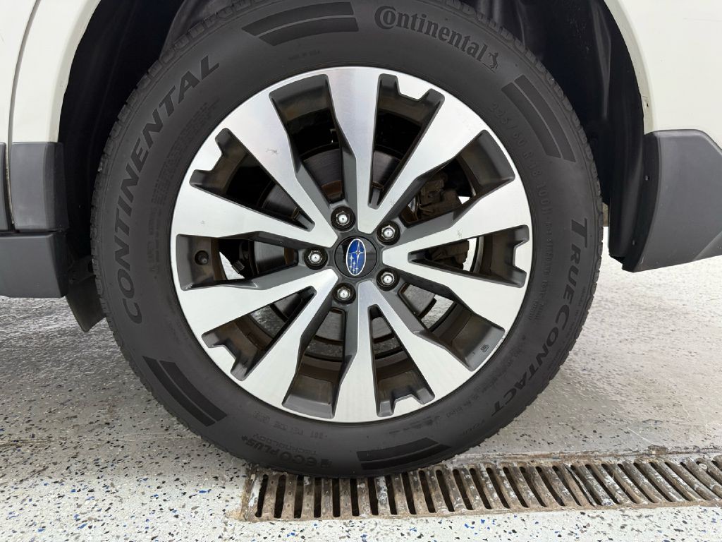 2015 Subaru Outback Image 34