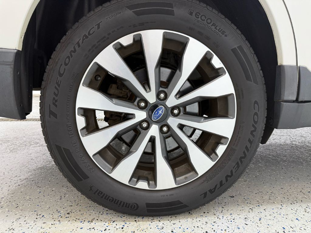 2015 Subaru Outback Image 35