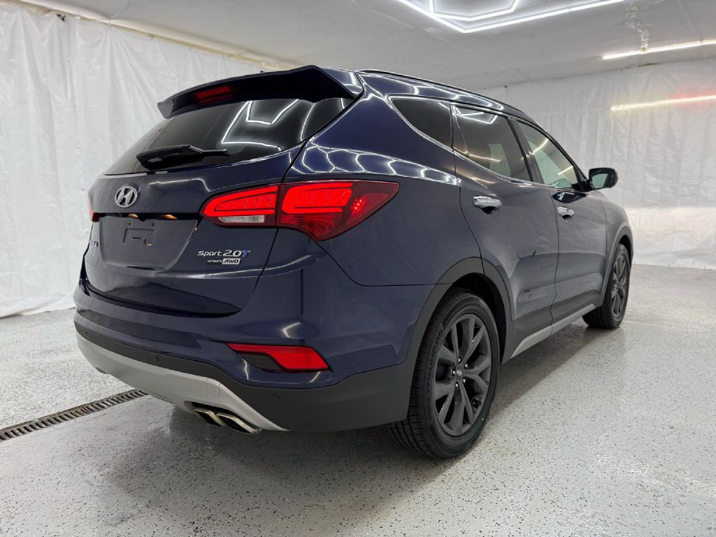2017 Hyundai Santa Fe Sport Image 3