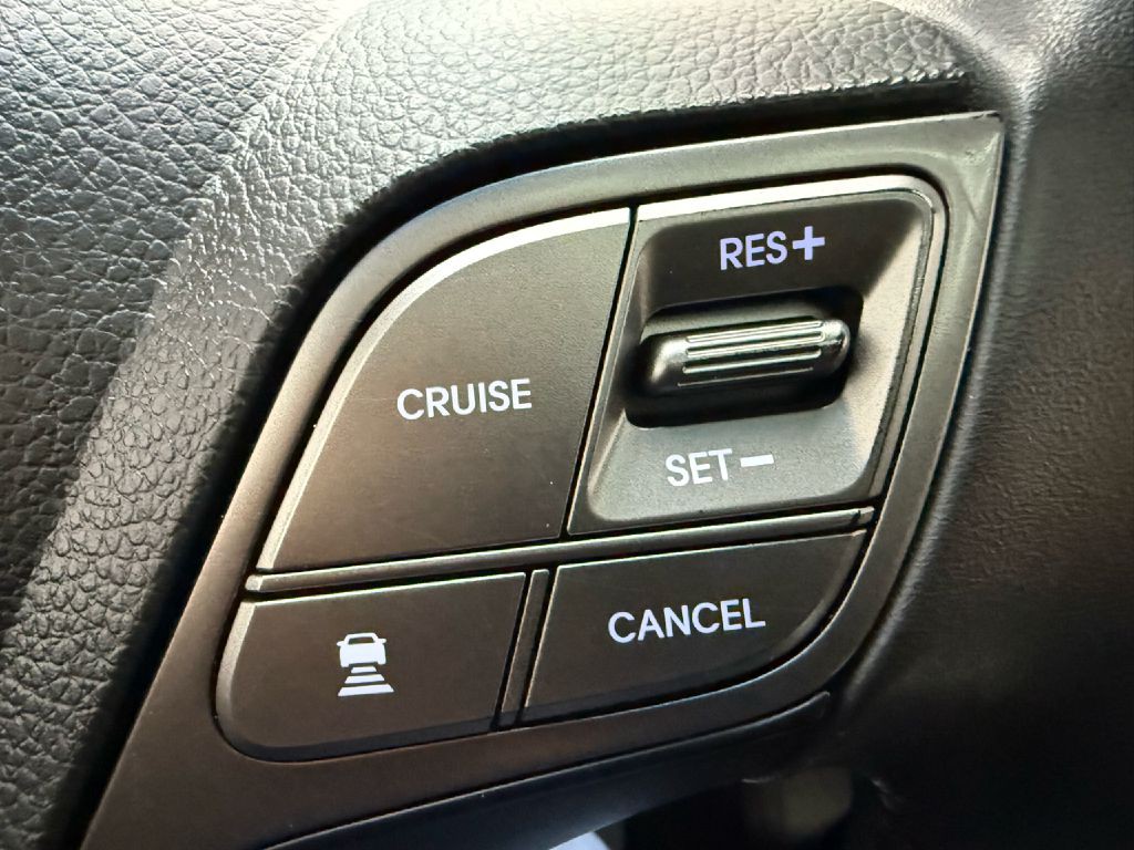 2017 Hyundai Santa Fe Sport Image 17