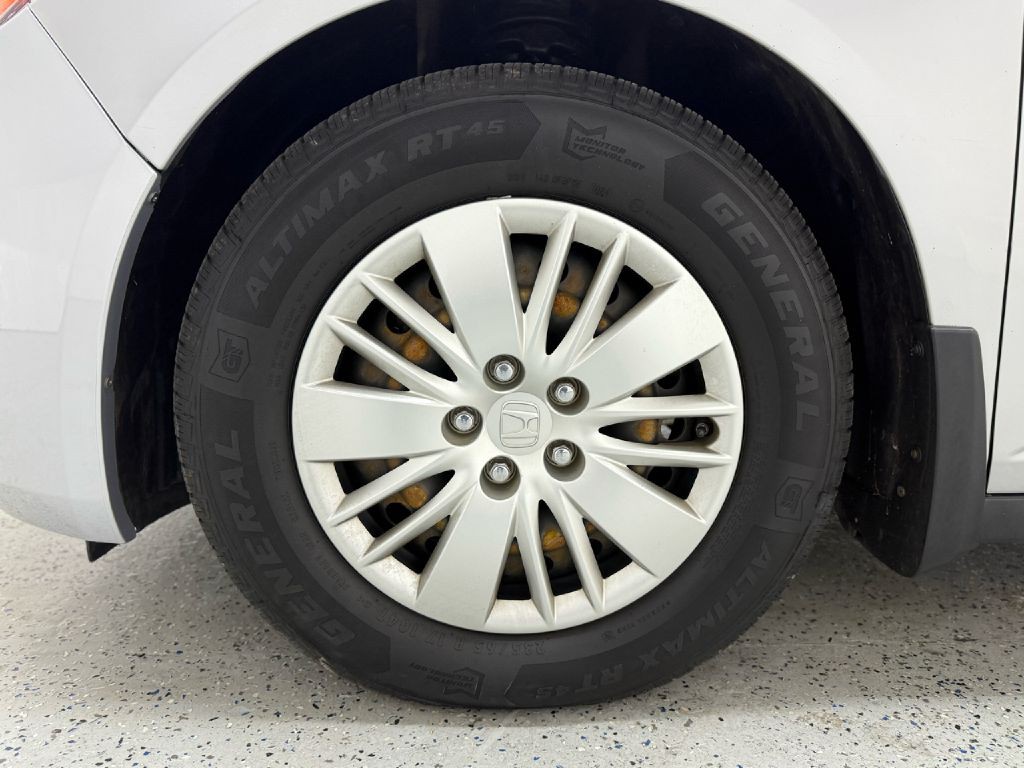 2014 Honda Odyssey Image 30