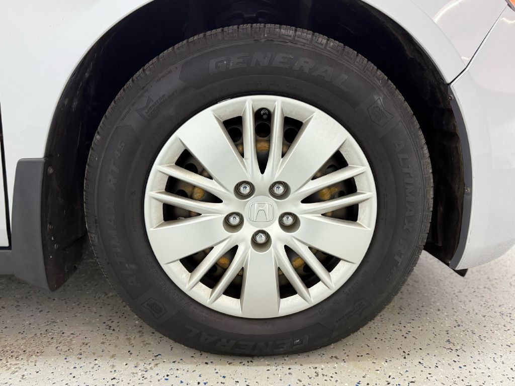 2014 Honda Odyssey Image 34