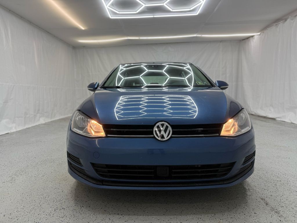 2017 Volkswagen Golf Image 8