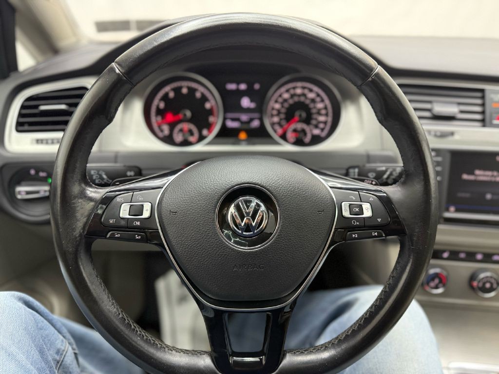 2017 Volkswagen Golf Image 13