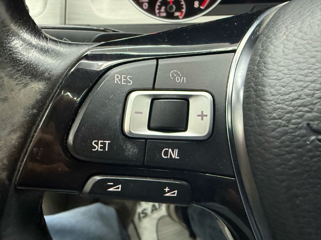 2017 Volkswagen Golf Image 15