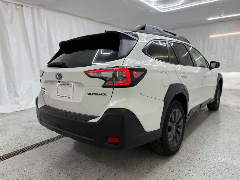 2023 Subaru Outback Image 3