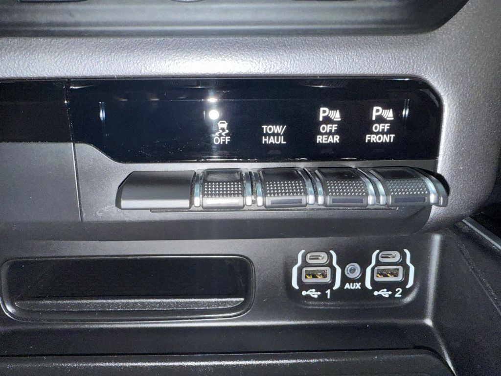 2022 RAM 1500 Image 21