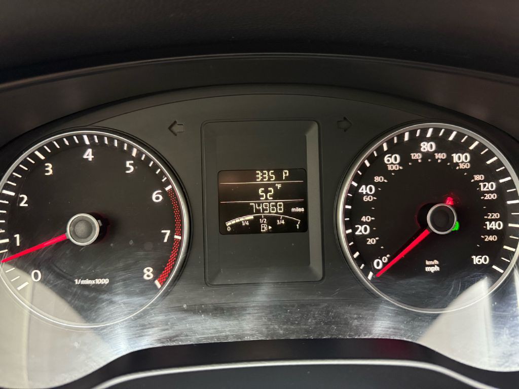 2012 Volkswagen Jetta Image 14