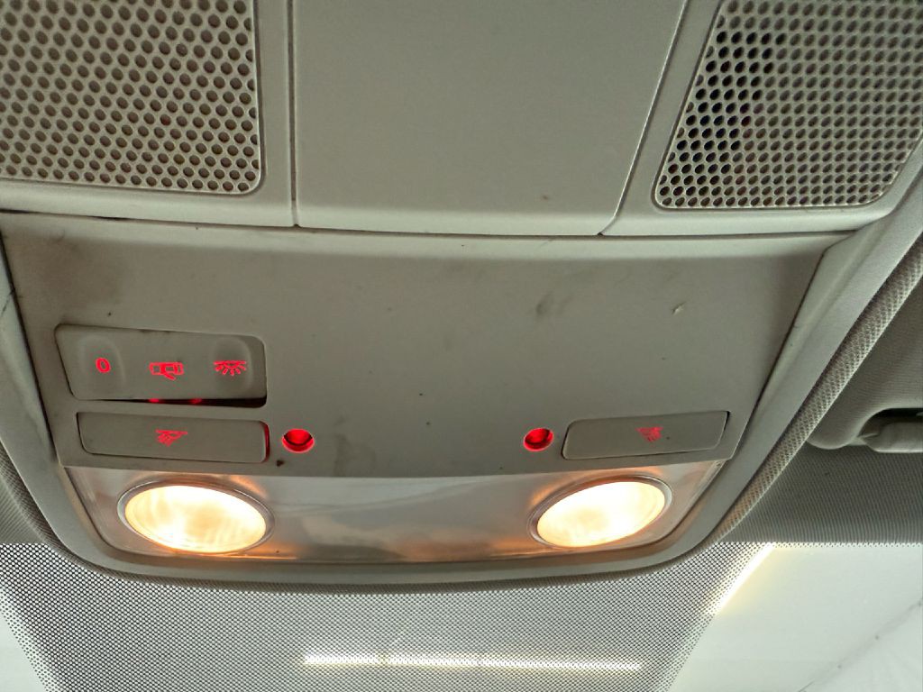 2012 Volkswagen Jetta Image 18