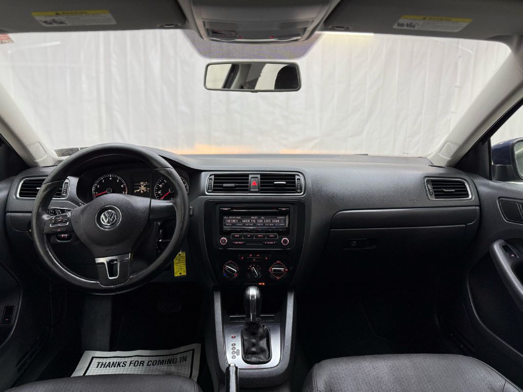 2012 Volkswagen Jetta Image 20