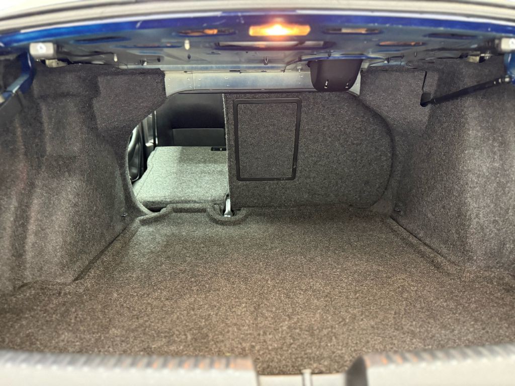 2012 Volkswagen Jetta Image 22