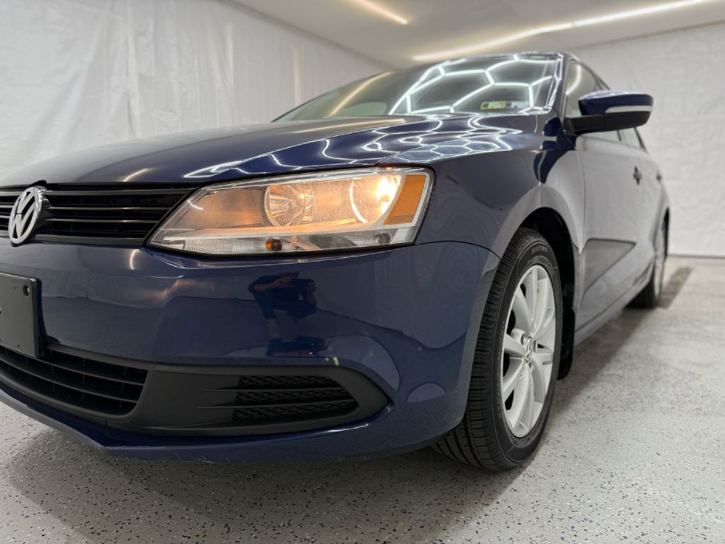 2012 Volkswagen Jetta Image 31