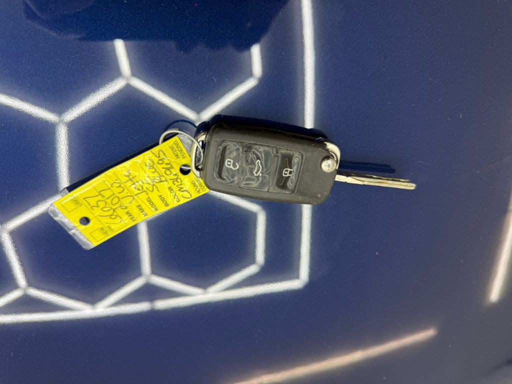2012 Volkswagen Jetta Image 37