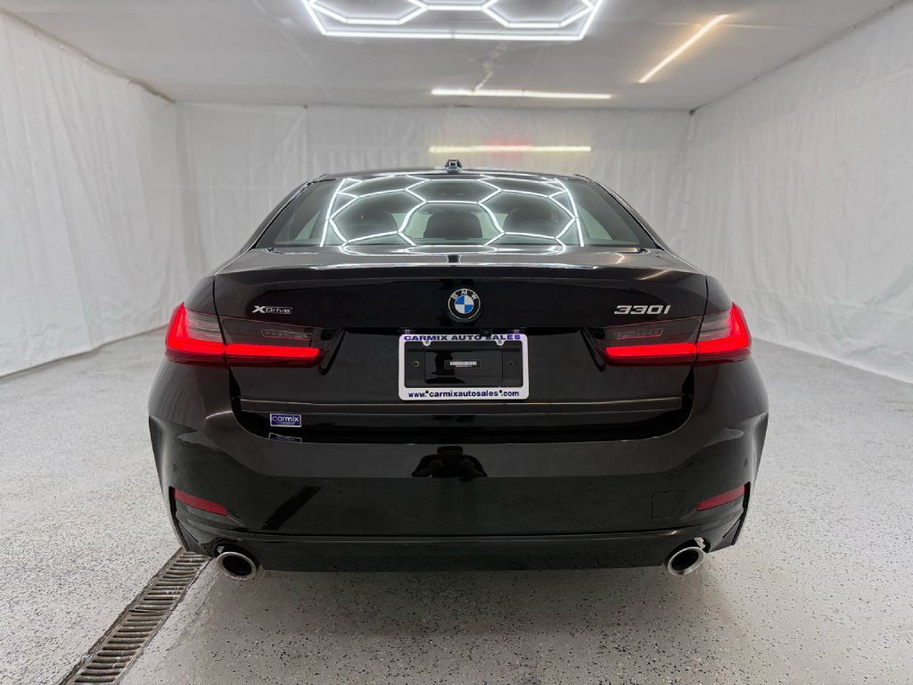 2023 BMW 3 Series Image 4