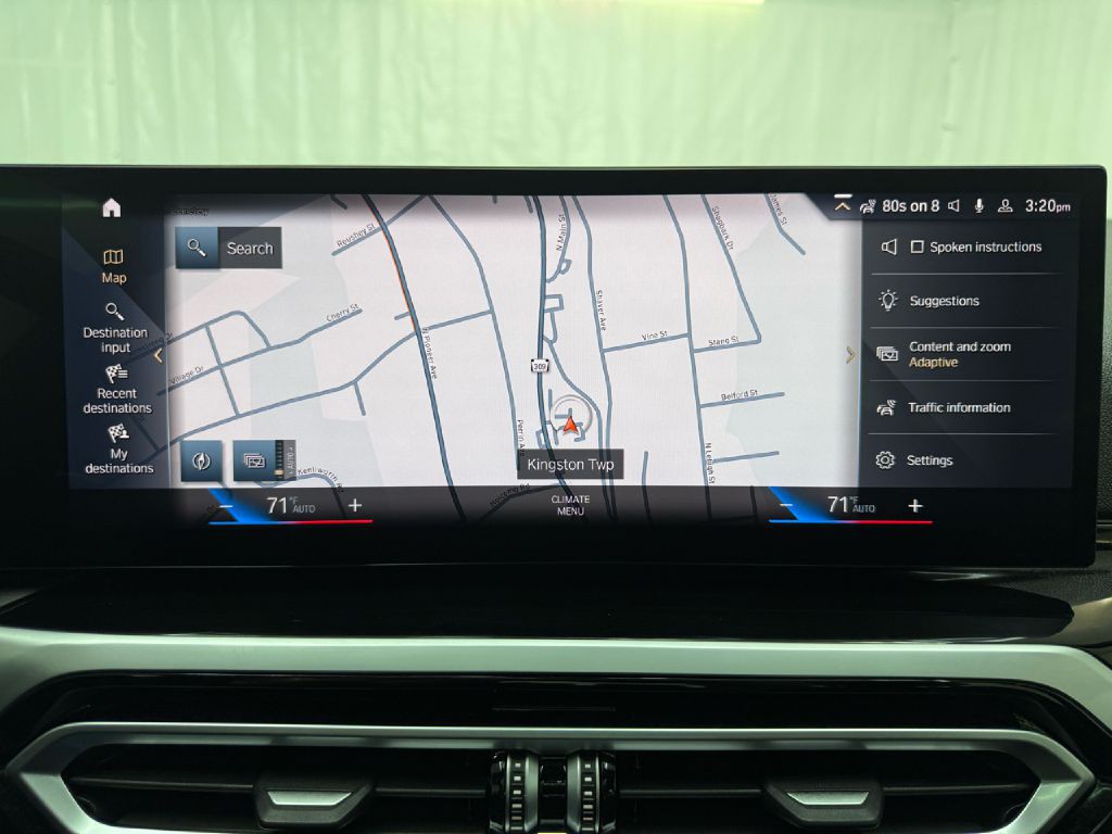 2023 BMW 3 Series Image 21