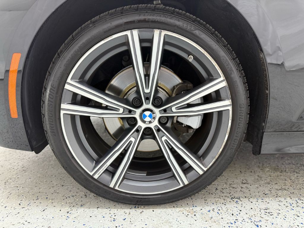2023 BMW 3 Series Image 33