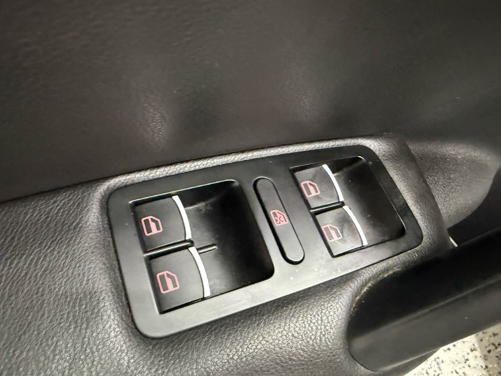 2012 Volkswagen Passat Image 11