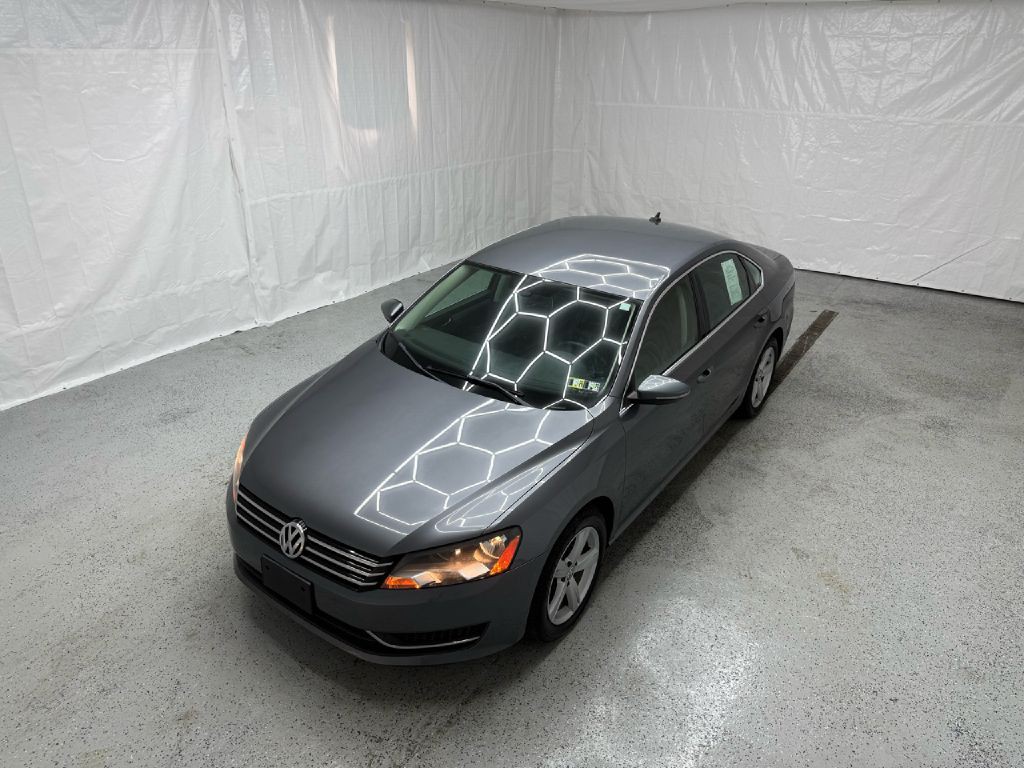 2012 Volkswagen Passat Image 31
