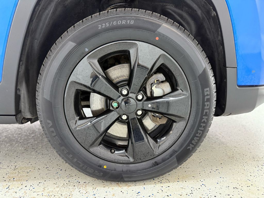 2020 Jeep Cherokee Image 32