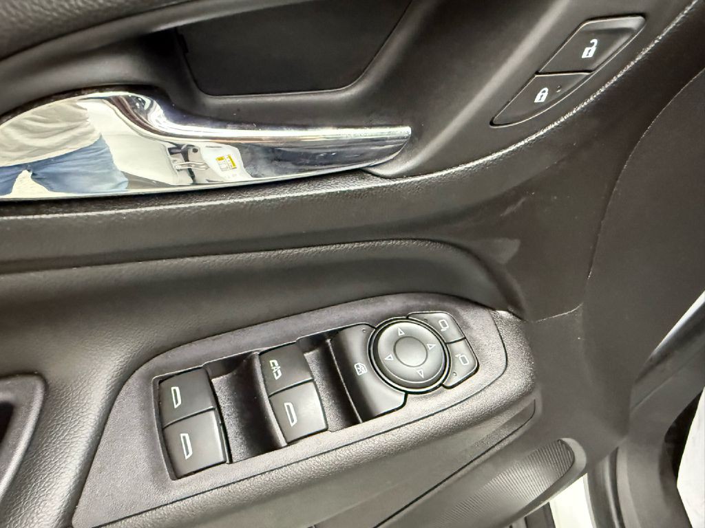 2018 Chevrolet Equinox Image 11